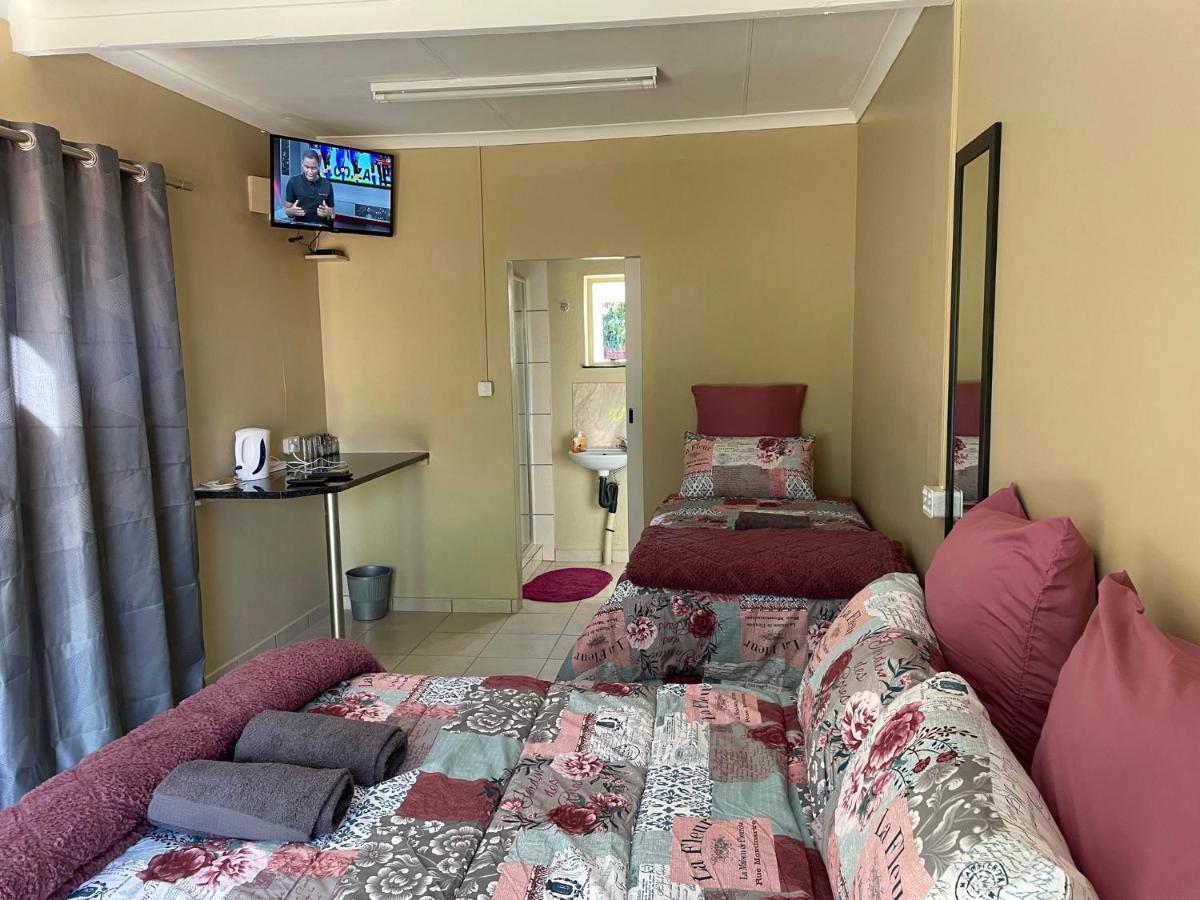 4 On Sirius Hotel Polokwane Luaran gambar