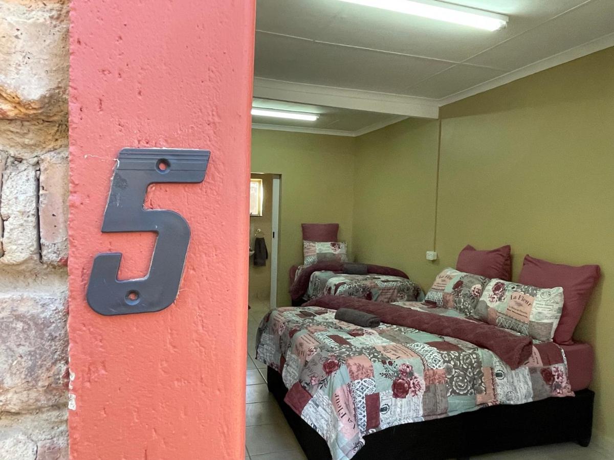 4 On Sirius Hotel Polokwane Luaran gambar