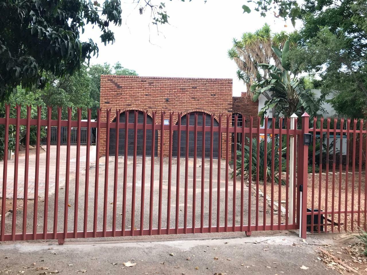4 On Sirius Hotel Polokwane Luaran gambar