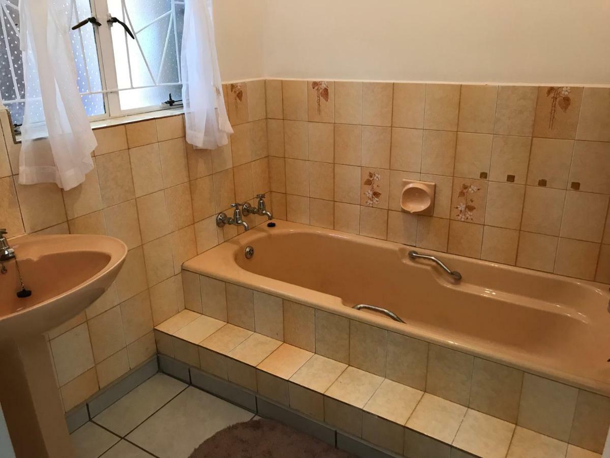 4 On Sirius Hotel Polokwane Luaran gambar